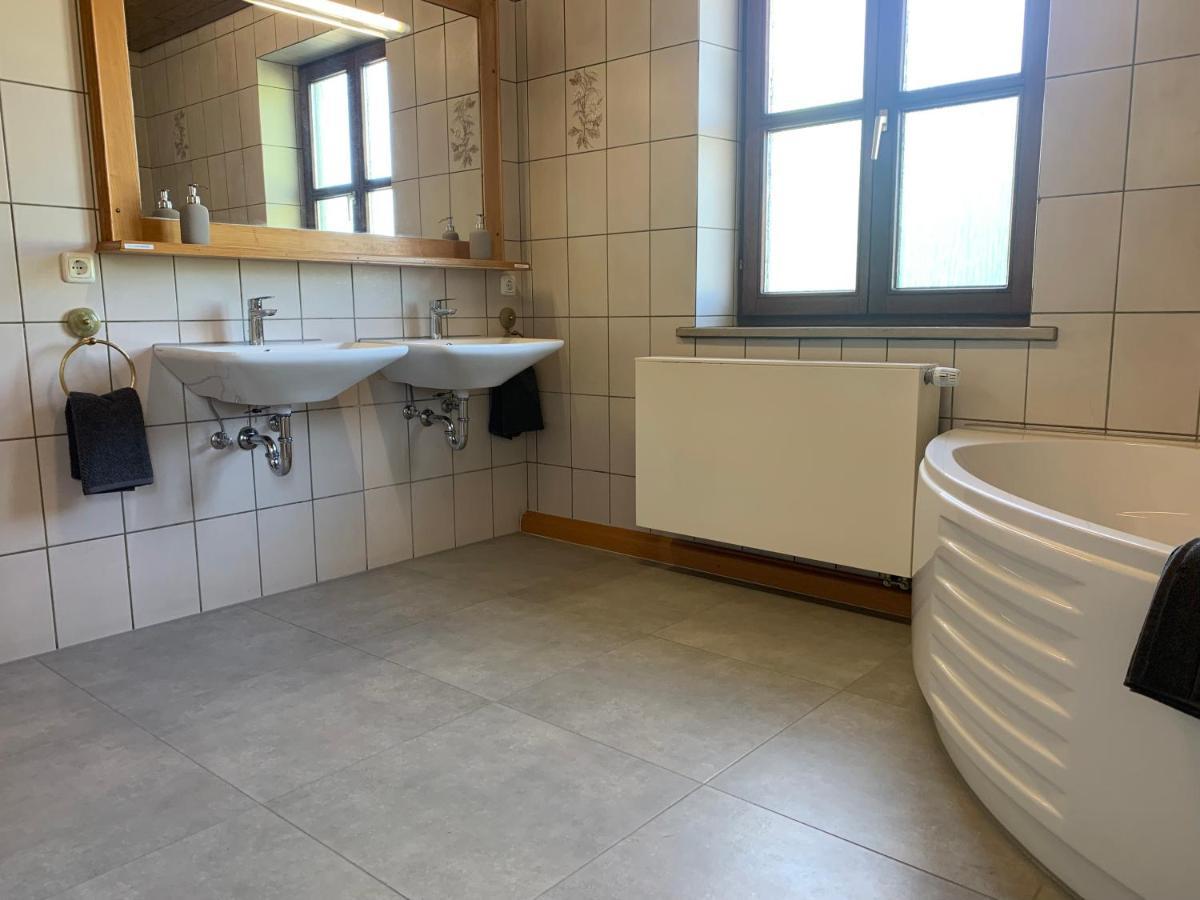Villa Mit Pool Und Grillplatz In Ratisbonne Extérieur photo